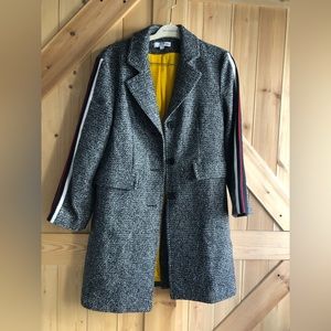 Excellent condition long tweed jacket, winter work wear. Elegant and chic 🔥💕🍀